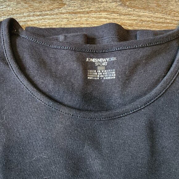 Set of Jones of New York Sport Crew Neck Shirt, Size Large - Picture 4 of 5